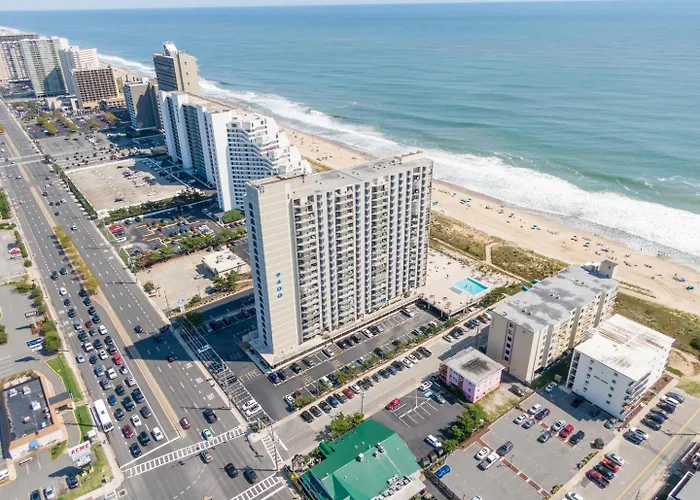 2 Bedroom With Beautiful Ocean And Bay Views *